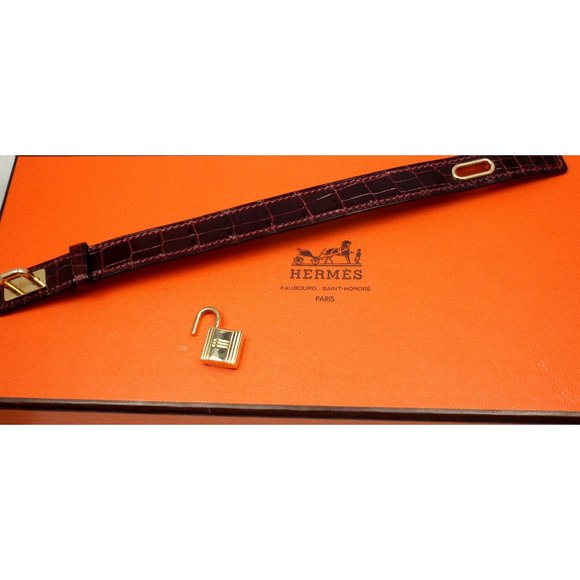 Very Rare! Authentic HERMES 18k Yellow Gold & Crocodile Burgundy Bracelet Box - Picture 11 of 12